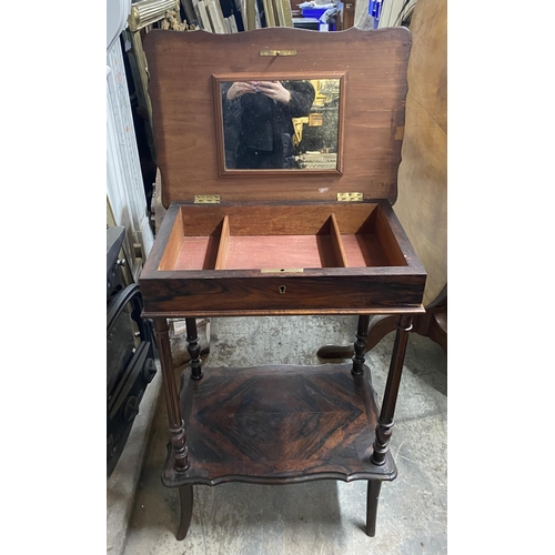 152 - A 19TH CENTURY ROSEWOOD CROSSBANDED SEWING TABLE/LAMP TABLE/DRESSING TABLE, shaped top opening to fi... 