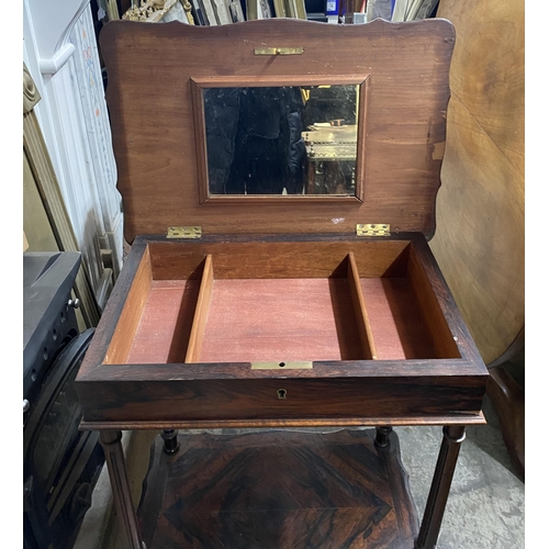 152 - A 19TH CENTURY ROSEWOOD CROSSBANDED SEWING TABLE/LAMP TABLE/DRESSING TABLE, shaped top opening to fi... 