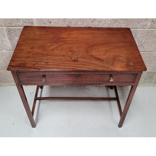 18 - A VERY FINE GEORGIAN MAHOGANY SINGLE DRAWER SIDE TABLE, the drawer with a lovely reeded edge to the ... 