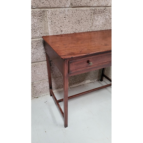 18 - A VERY FINE GEORGIAN MAHOGANY SINGLE DRAWER SIDE TABLE, the drawer with a lovely reeded edge to the ... 