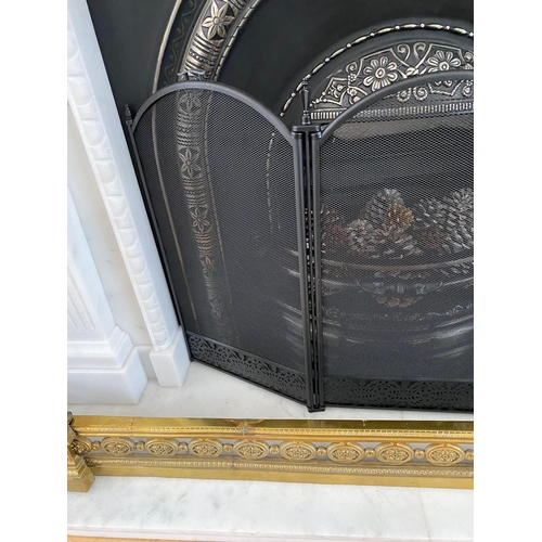 184 - A VERY GOOD QUALITY THREE PANEL FIRE SCREEN, with curved top and pierced lower band to each panel, a... 