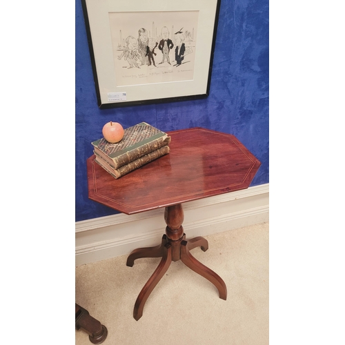 196 - A GOOD QUALITY MAHOGANY REGENCY OCTAGONAL STRING INLAID SIDE TABLE / LAMP TABLE, the top sits upon a... 