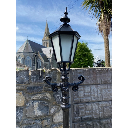 206 - A LOVELY CAST IRON GARDEN / DRIVE-WAY LANTERN STYLE LAMP POST, 238cm tall.