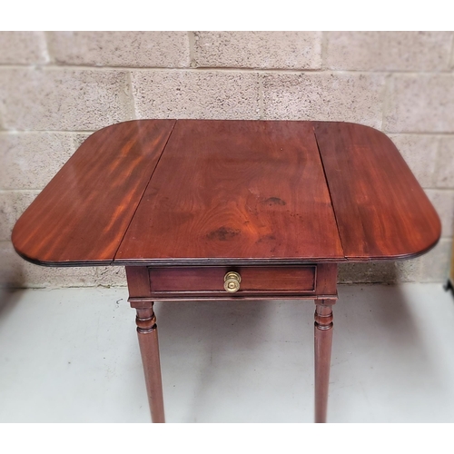 21 - AN EXCELLENT IRISH GEORGIAN DROP LEAF PEMBROKE TABLE, circa 1790 with a chamfered edge on ring turne... 