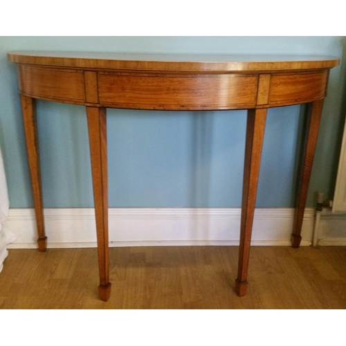 5 - A BEAUTIFUL EARLY 19TH CENTURY SATINWOOD DEMI-LUNE SHAPED SIDE TABLE / HALL TABLE, with segmented ve... 