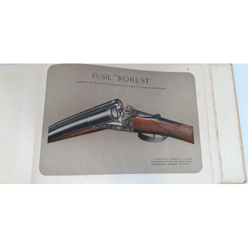 101 - A RARE BOOK LOT: ‘LES CHIENS DE CHASSE’ HUNTING DOGS, first edition, 1931. 78 coloured plates includ... 