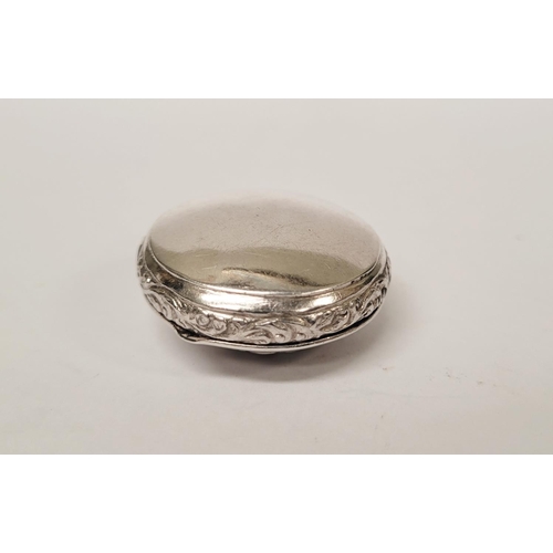 170 - A MIXED SILVER BOX / CASE LOT: includes; (i) A sterling silver pill box/trinket box with raised reli... 