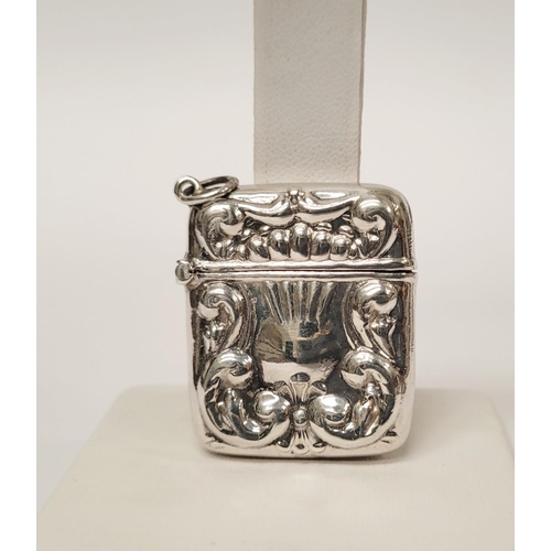 170 - A MIXED SILVER BOX / CASE LOT: includes; (i) A sterling silver pill box/trinket box with raised reli... 