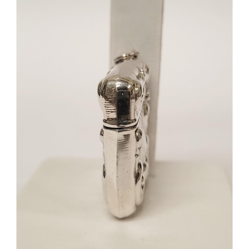 170 - A MIXED SILVER BOX / CASE LOT: includes; (i) A sterling silver pill box/trinket box with raised reli... 