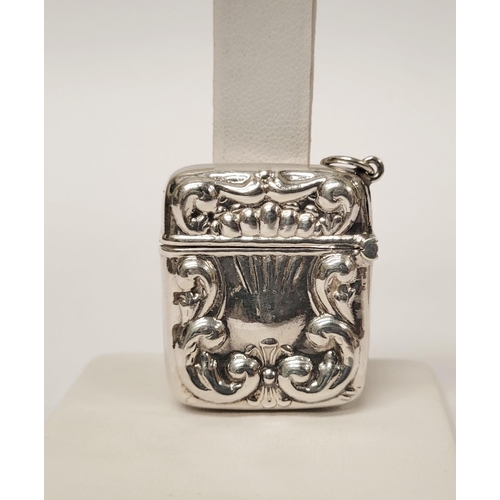 170 - A MIXED SILVER BOX / CASE LOT: includes; (i) A sterling silver pill box/trinket box with raised reli... 
