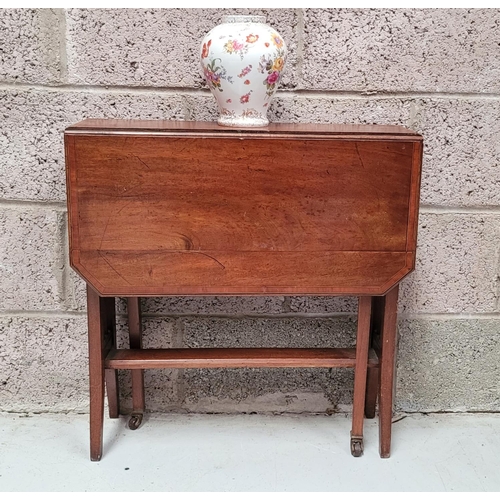 192 - A GOOD EDWARDIAN INLAID MAHOGANY SUTHERLAND TABLE, with an octagonal top bounded by satinwood banded... 