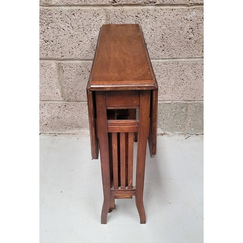 192 - A GOOD EDWARDIAN INLAID MAHOGANY SUTHERLAND TABLE, with an octagonal top bounded by satinwood banded... 