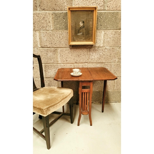 192 - A GOOD EDWARDIAN INLAID MAHOGANY SUTHERLAND TABLE, with an octagonal top bounded by satinwood banded... 