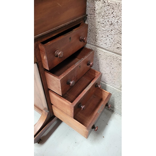 194 - A GOOD QUALITY LATE 19TH / EARLY 20TH CENTURY WALNUT VENEERED DAVENPORT DESK, with gilt tooled black... 