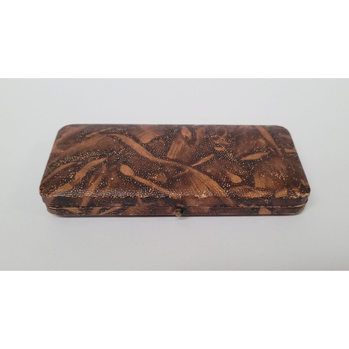 115 - A CASED SET OF SILVER BRIDGE PENCIL HOLDERS, each marked 935 ‘foreign’, (935: Argentium silver). A l... 