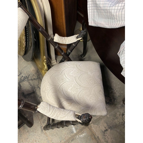 185 - A PAIR OF EXCELLENT 19TH CENTURY CAMPAIGN CHAIRS, folding chairs, the turned supports with finials t... 