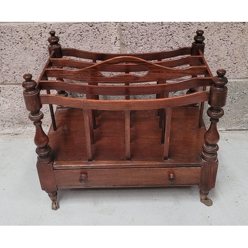 223 - A VERY GOOD QUALITY 19th CENTURY MAHOGANY CANTEBURY BOOK/MAGAZINE RACK, with four turned uprights th... 