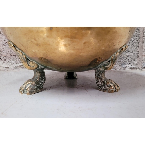 77 - A LATE 19TH / EARLY 20TH CENTURY BRASS COAL / FIRE FUEL BUCKET, with a finial topped lid, pierced de... 