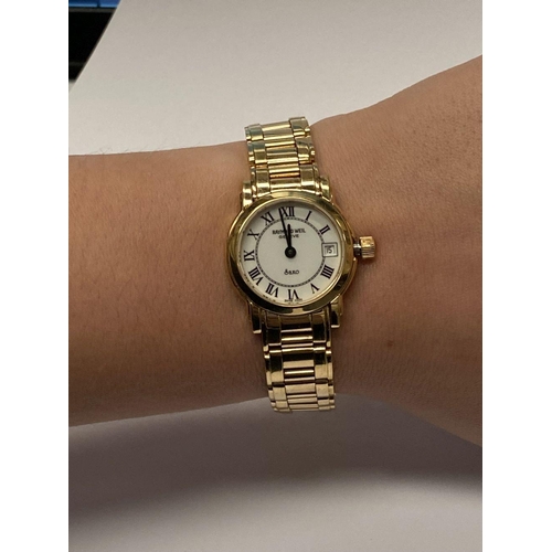 80 - A RAYMOND WEIL GENEVE SAXO LADIES 18K ELECTROPLATED QUARTZ WRISTWATCH, the face diameter is 27.5mm, ... 