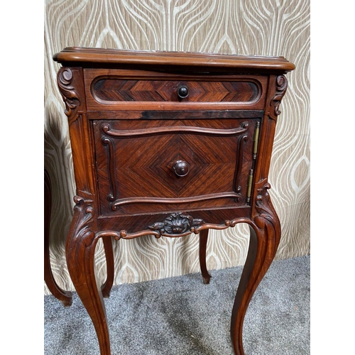 81 - A FINE PAIR OF ROSEWOOD MARBLE TOPPED CABINETS / LAMP TABLES, each with a single drawer to the top, ... 