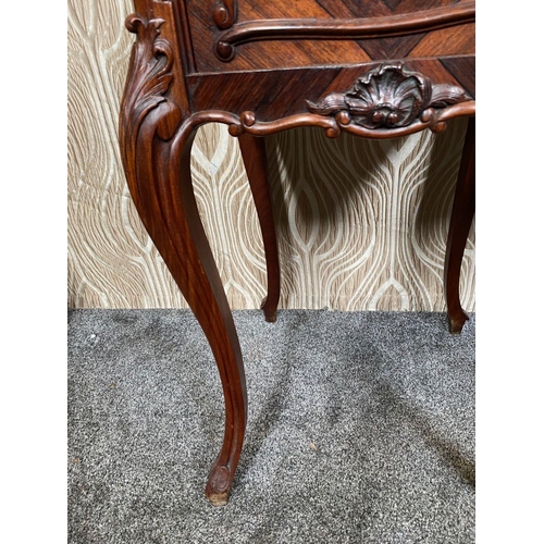 81 - A FINE PAIR OF ROSEWOOD MARBLE TOPPED CABINETS / LAMP TABLES, each with a single drawer to the top, ... 