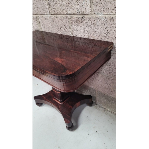 91 - AN EXCEPTIONAL EARLY 19TH CENTURY ROSEWOOD INLAID FOLD OVER CARD TABLE, this is a beautifully crafte... 