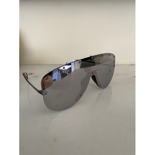 113 - A PAIR OF CASED GUCCI SUNGLASSES, comes with purchase receipts and papers, never used.