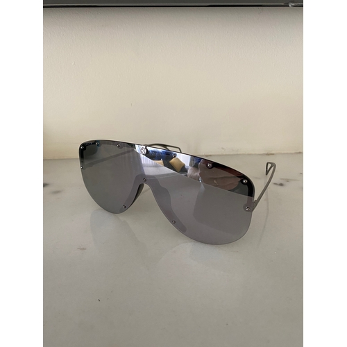 113 - A PAIR OF CASED GUCCI SUNGLASSES, comes with purchase receipts and papers, never used.