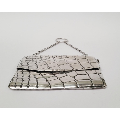 12 - AN EARLY 20TH CENTURY EDWARDIAN SILVER EVENING ‘DANCE CARD’ PURSE of rectangular envelope form with ... 