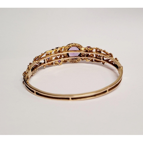 2 - A REALLY BEAUTIFUL 9CT YELLOW GOLD PEARL & AMETHYST BANGLE, the piece has wonderful goldsmith crafts... 