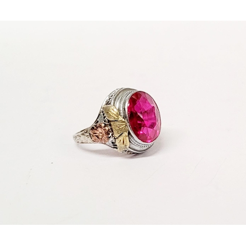 23 - A STUNNING 14CT WHITE GOLD PINK RUBY / TOURMALINE COCKTAIL RING, with yellow & rose gold accents to ... 