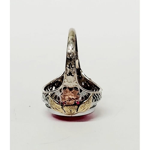 23 - A STUNNING 14CT WHITE GOLD PINK RUBY / TOURMALINE COCKTAIL RING, with yellow & rose gold accents to ... 