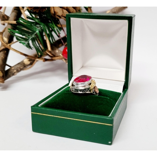 23 - A STUNNING 14CT WHITE GOLD PINK RUBY / TOURMALINE COCKTAIL RING, with yellow & rose gold accents to ... 