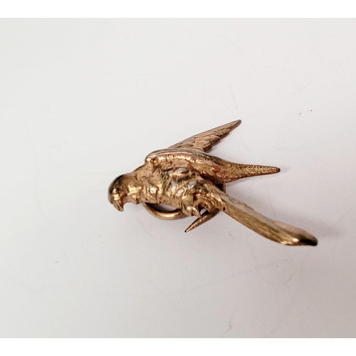 246 - A MINIATURE VINTAGE FRENCH BIRD PIN/BROOCH, indistinct marks to the underside. 2.5 x 2cm.