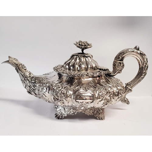 28 - A VERY FINE MID 19TH CENTURY IRISH SILVER TEA SET BY FREDERICK MANN & SON, the body of each piece ex... 