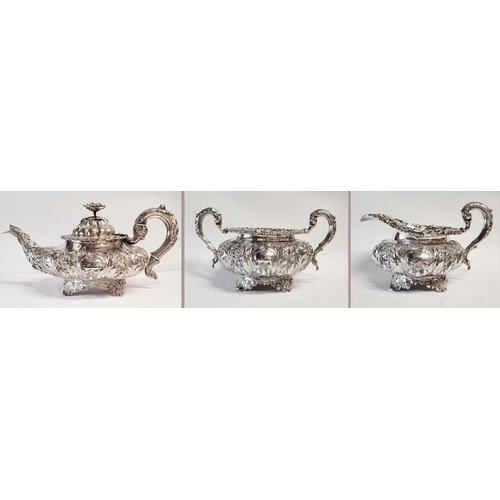 28 - A VERY FINE MID 19TH CENTURY IRISH SILVER TEA SET BY FREDERICK MANN & SON, the body of each piece ex... 