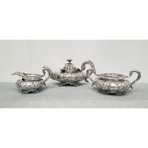 28 - A VERY FINE MID 19TH CENTURY IRISH SILVER TEA SET BY FREDERICK MANN & SON, the body of each piece ex... 