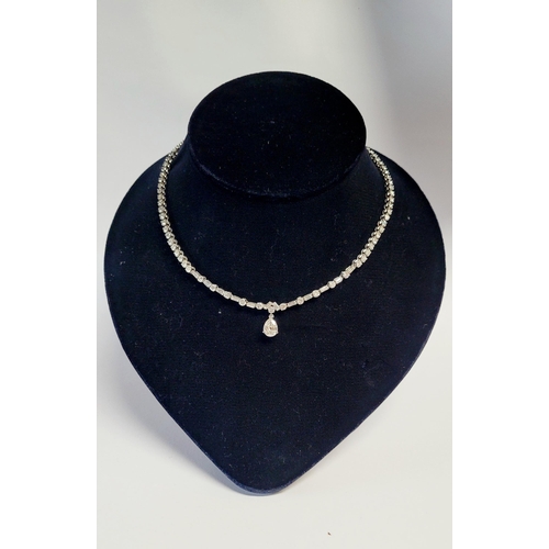 3 - A REALLY STUNNING WHITE GOLD & PLATINUM DIAMOND NECKLACE, with an approximate carat weight of 8 in t... 