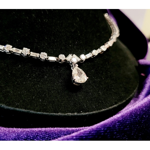 3 - A REALLY STUNNING WHITE GOLD & PLATINUM DIAMOND NECKLACE, with an approximate carat weight of 8 in t... 