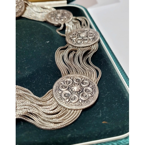 31 - A FINE SILVER AFGHAN SILVER MESH & ROUNDEL NECKLACE, the beautifully crafted piece of silver jewelle... 