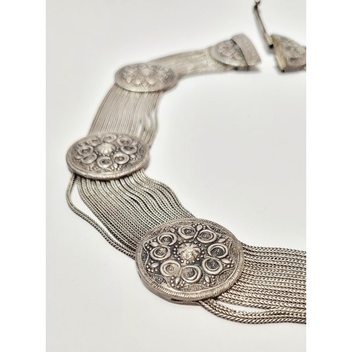 31 - A FINE SILVER AFGHAN SILVER MESH & ROUNDEL NECKLACE, the beautifully crafted piece of silver jewelle... 