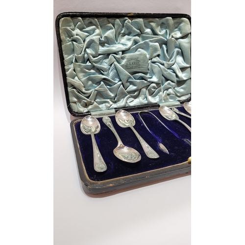 45 - A CASED SET OF SIX SILVER SPOONS & A SUGAR TONGS, each with matching design & in a beautiful origina... 