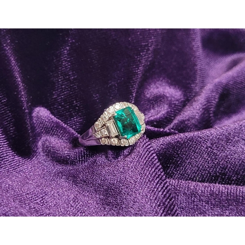 50 - A SPECTACULAR ART DECO MID CENTURY EMERALD & DIAMOND CLUSTERING RING; this fantastic piece of vintag... 