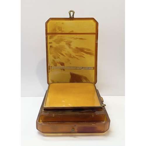 53 - AN ART DECO TORTOISESHELL VANITY COMPACT CASE & TORTOISESHELL TRINKET BOX, the vanity case with deco... 