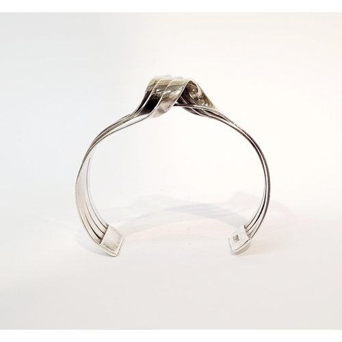 58 - A VERY FINE & WONDERFULLY CRAFTED MID-CENTURY STERLING SILVER WAVE BRACELET BANGLE, comprising of fo... 