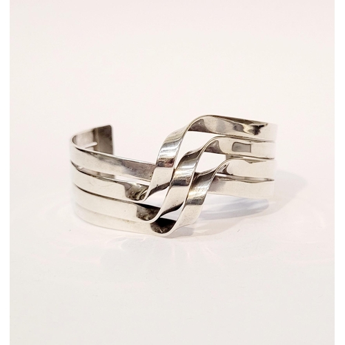 58 - A VERY FINE & WONDERFULLY CRAFTED MID-CENTURY STERLING SILVER WAVE BRACELET BANGLE, comprising of fo... 