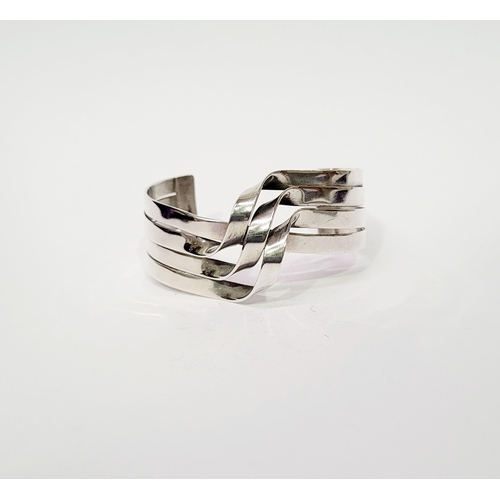 58 - A VERY FINE & WONDERFULLY CRAFTED MID-CENTURY STERLING SILVER WAVE BRACELET BANGLE, comprising of fo... 