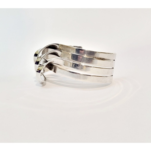 58 - A VERY FINE & WONDERFULLY CRAFTED MID-CENTURY STERLING SILVER WAVE BRACELET BANGLE, comprising of fo... 