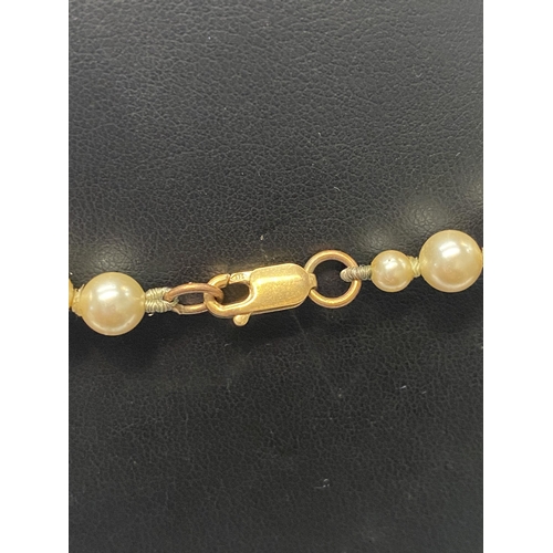 74 - A LOVELY VINTAGE BEADED PEARL NECKLACE, with 9ct yellow gold clasp, dimensions: 46cm long when opene... 