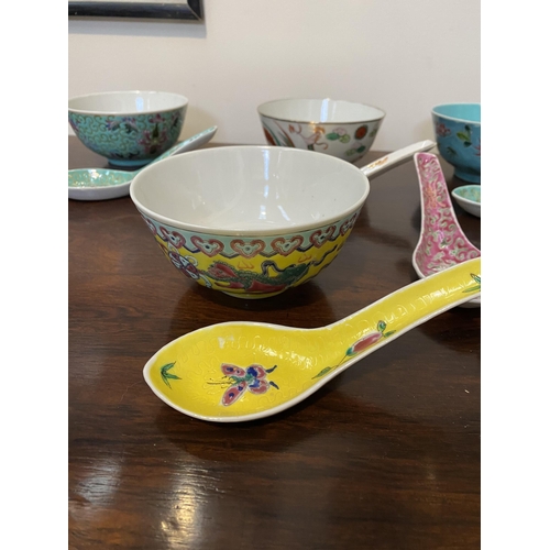 87 - A COLLECTION OF SIX VINTAGE CHINESE RICE BOWLS WITH SPOONS, each finely decorated with intricate han... 